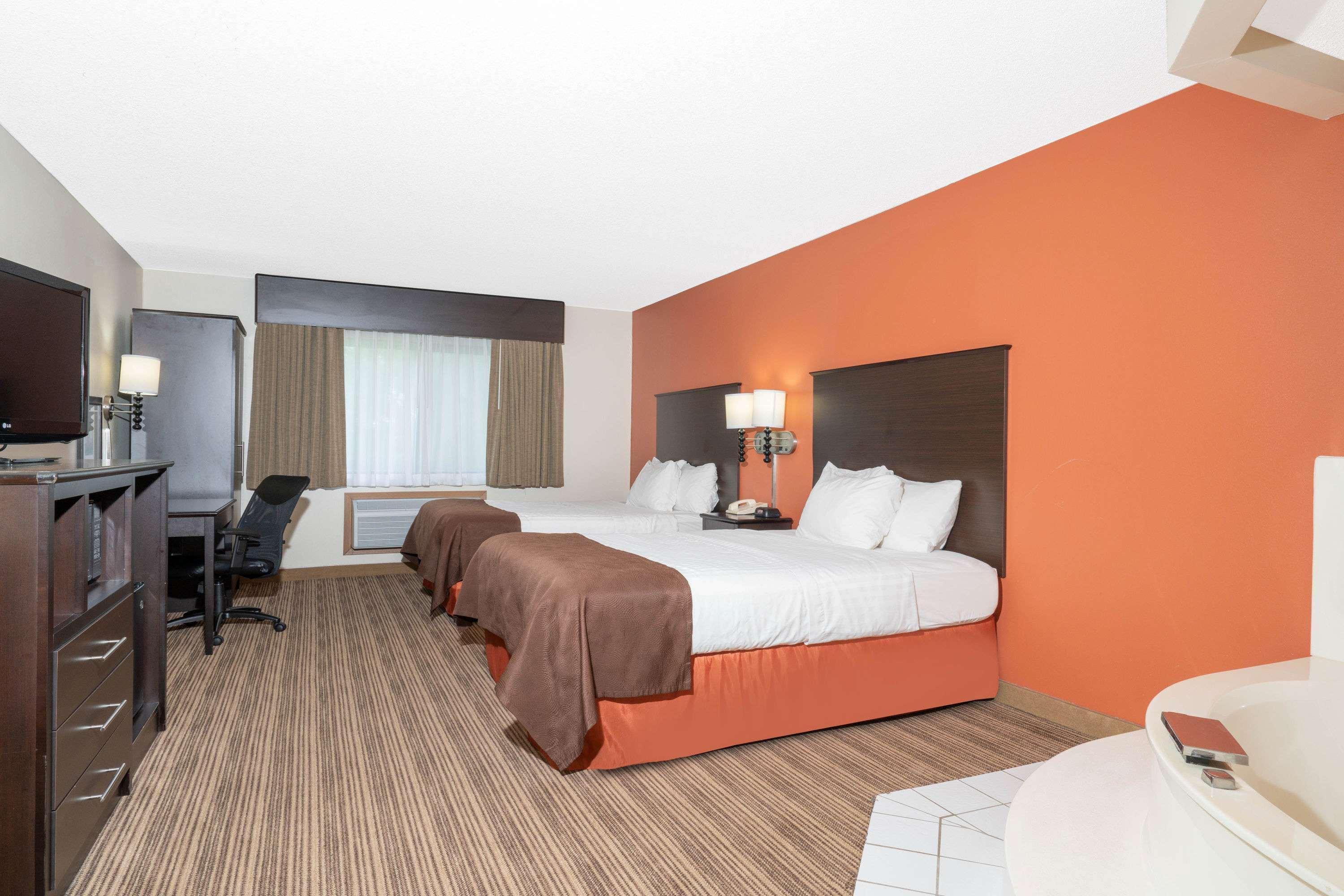 Americinn By Wyndham Rogers Zewnętrze zdjęcie