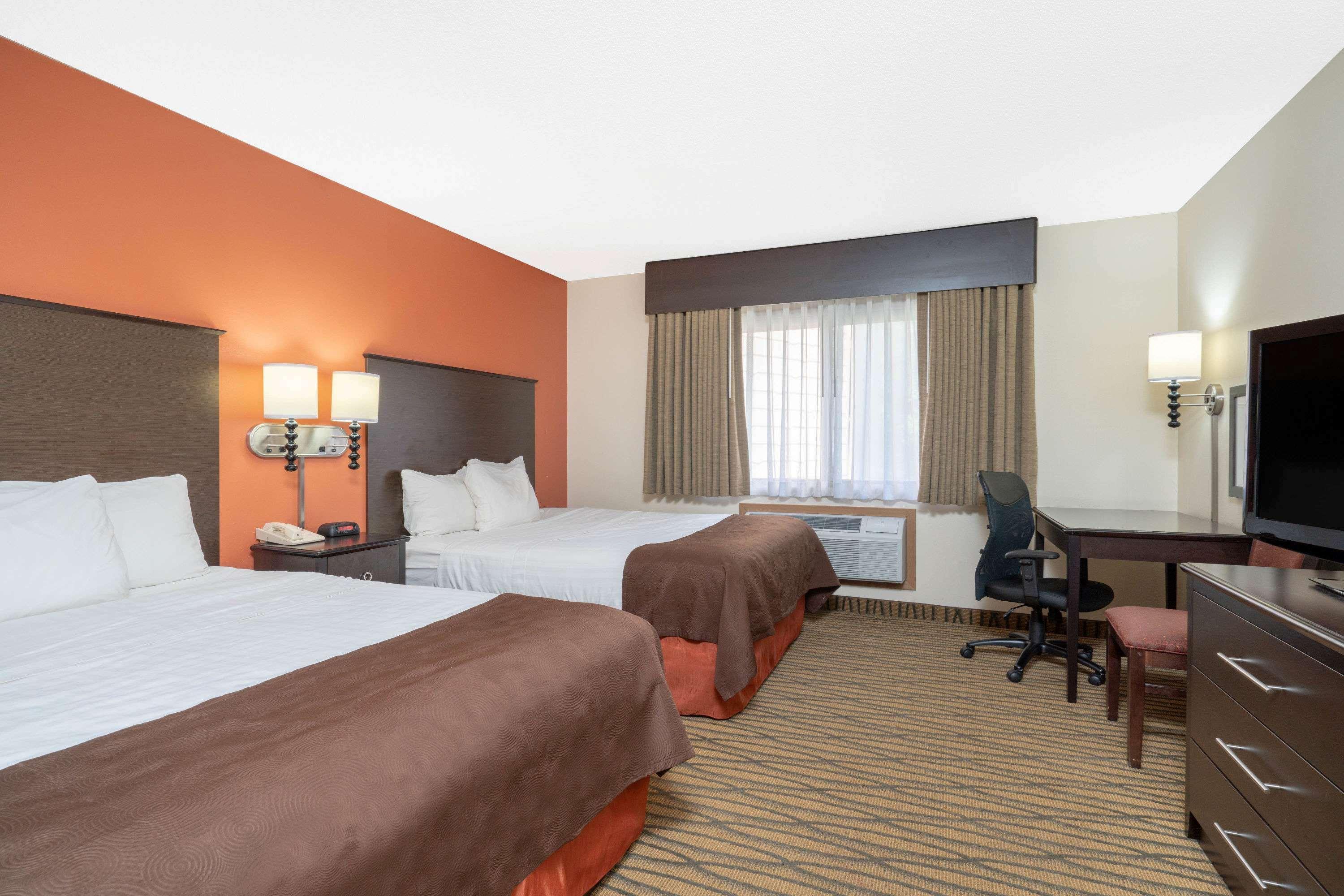 Americinn By Wyndham Rogers Zewnętrze zdjęcie