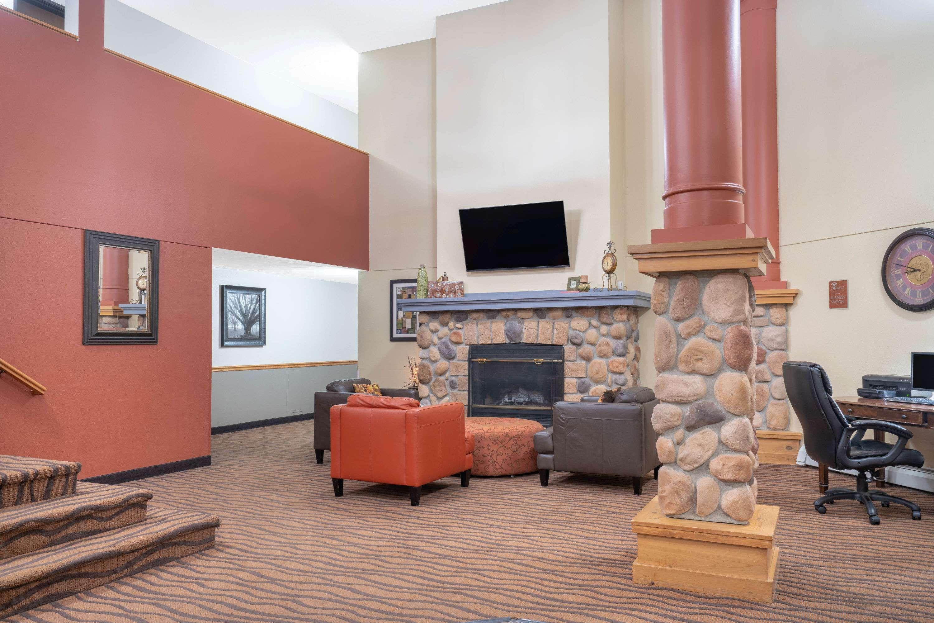 Americinn By Wyndham Rogers Zewnętrze zdjęcie