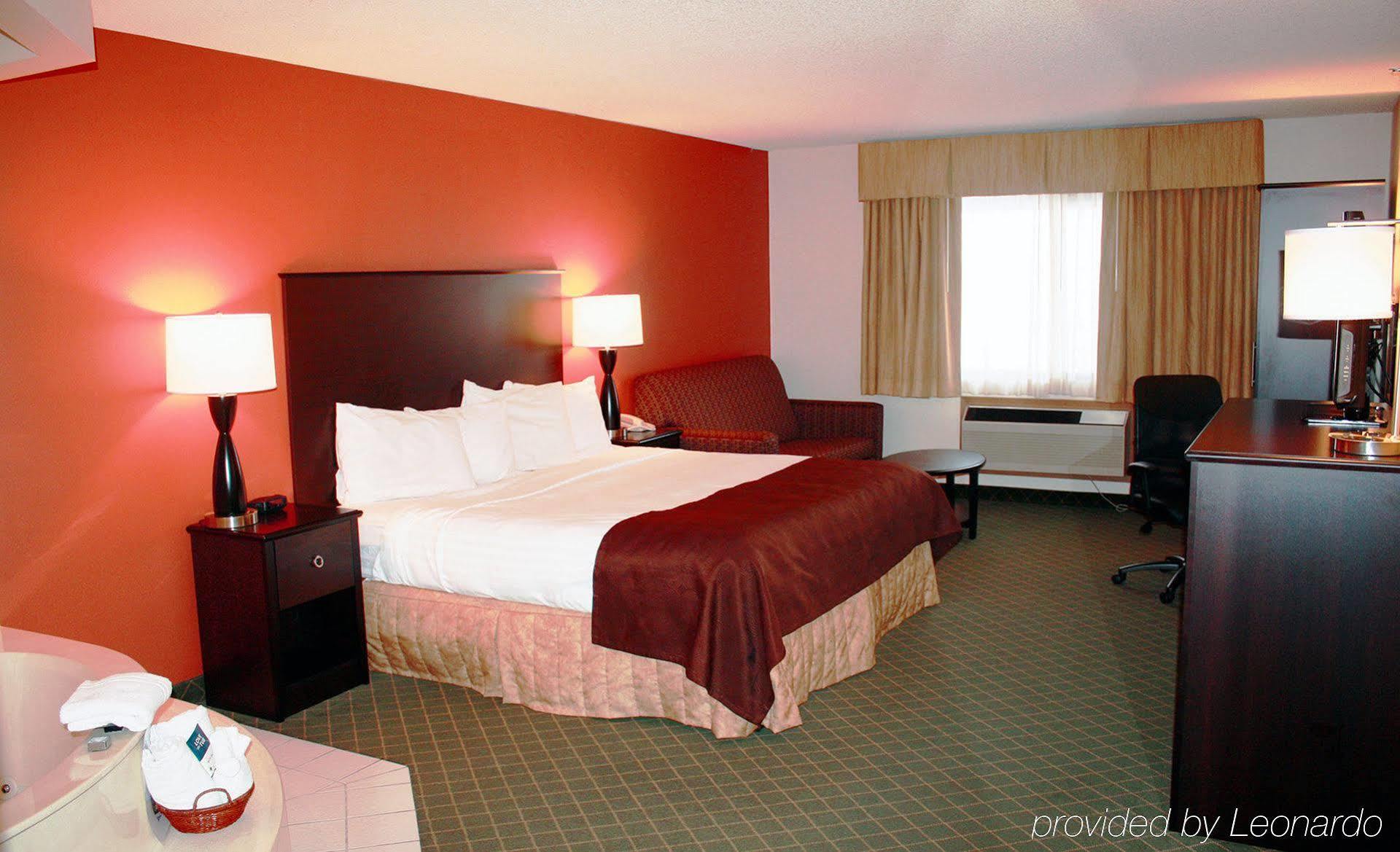 Americinn By Wyndham Rogers Zewnętrze zdjęcie